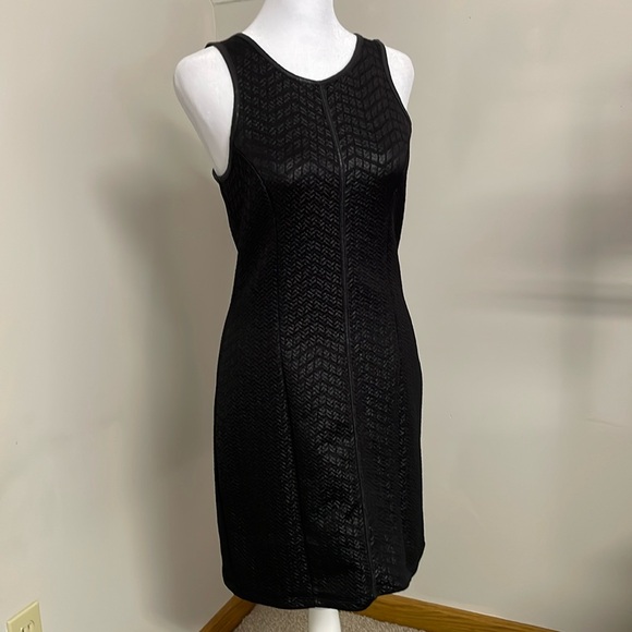 Monteau Los Angeles Bodycon Dress - Picture 1 of 7